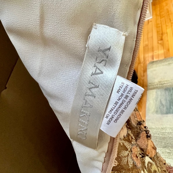 Ysa Makino custom gown size 4. - Picture 5 of 6